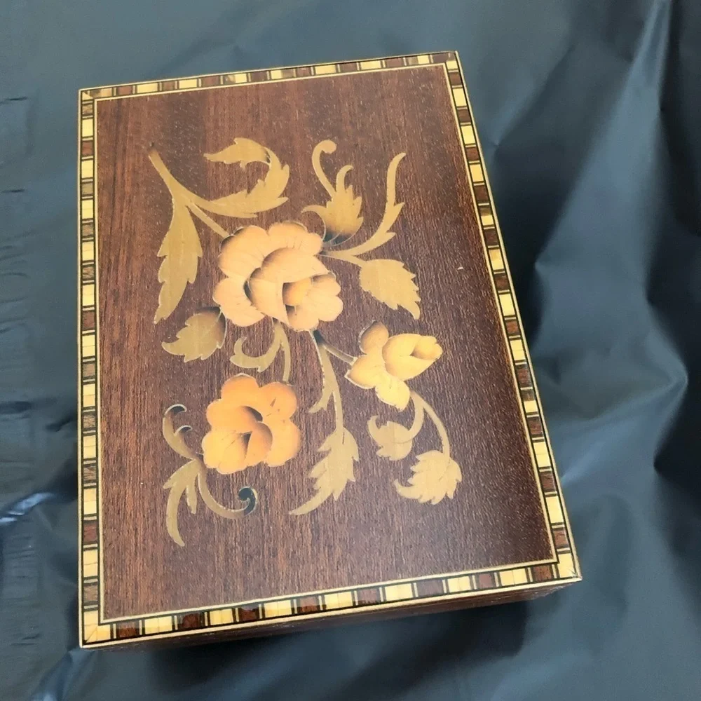 Vintage Inlaid Wood Music Jewelry Box Made In Italy